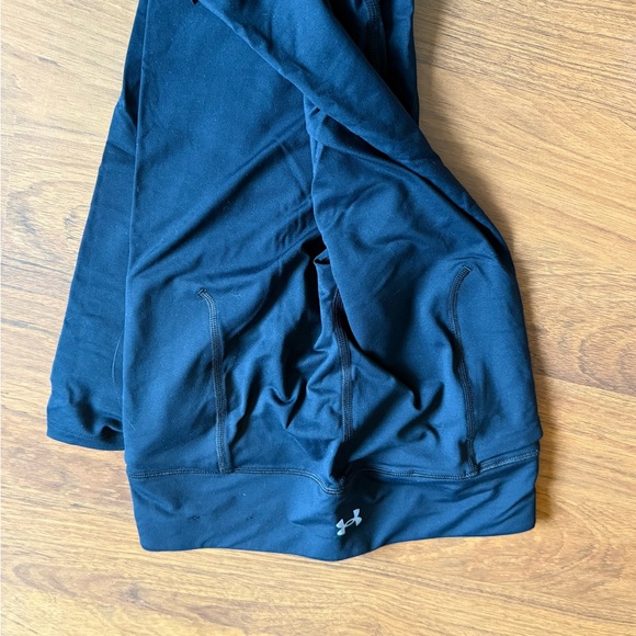 black under armour leggings with pockets - Picture 2 of 3